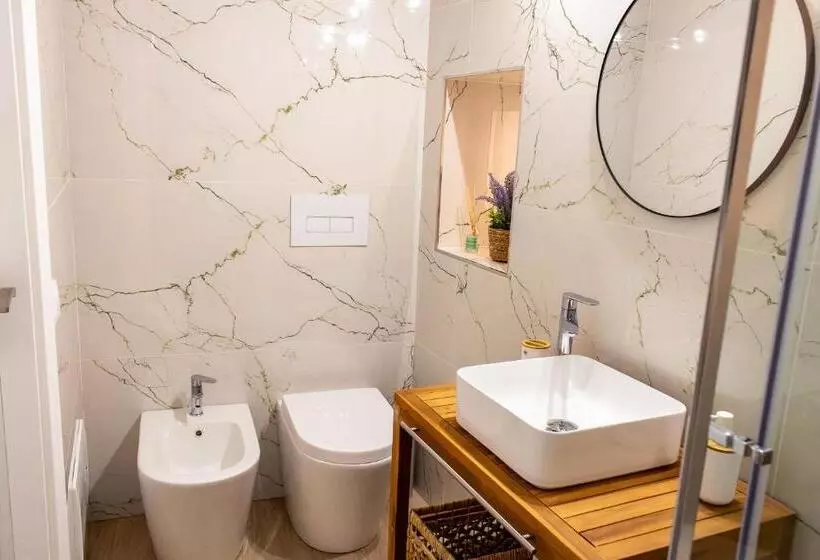 پانسیون Daria S Home Apartment Rooms