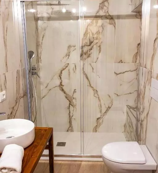 پانسیون Daria S Home Apartment Rooms