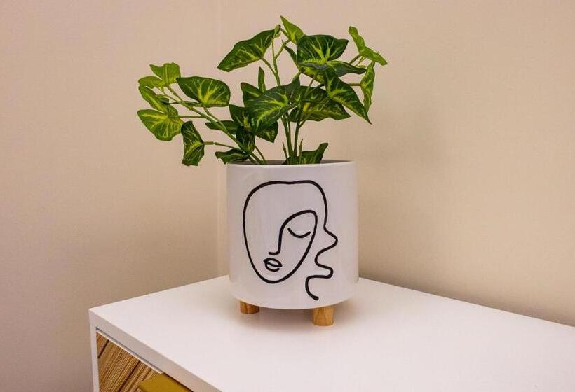 پانسیون Daria S Home Apartment Rooms