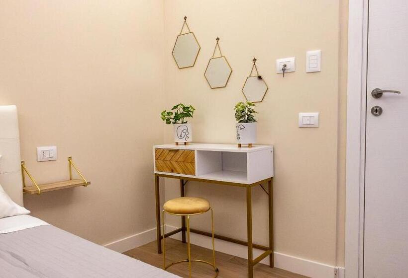 پانسیون Daria S Home Apartment Rooms