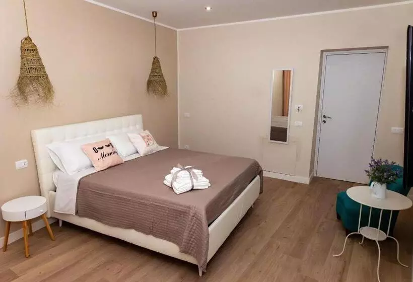 پانسیون Daria S Home Apartment Rooms