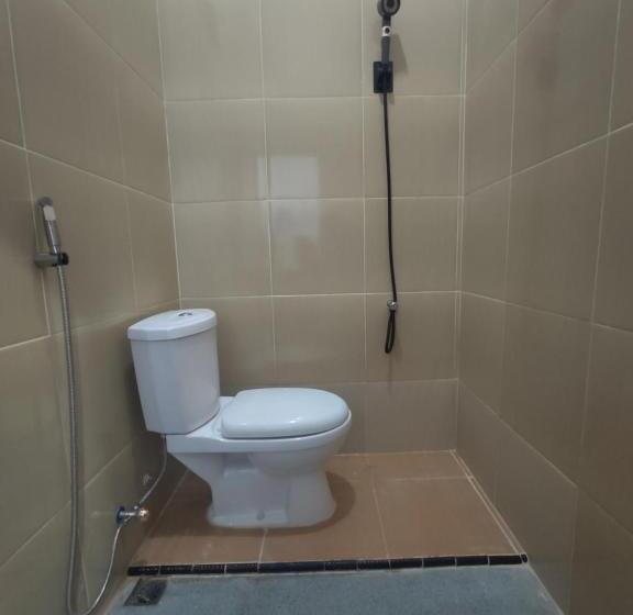 פנסיון Home Syariah Guest House Ampana