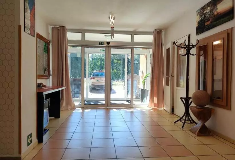 Majatalo Penzion Tesák čerňava