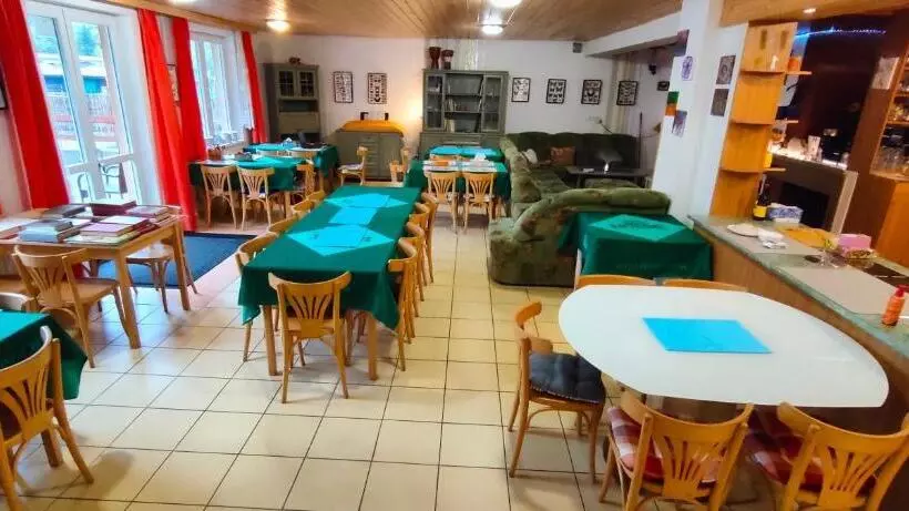 Majatalo Penzion Tesák čerňava