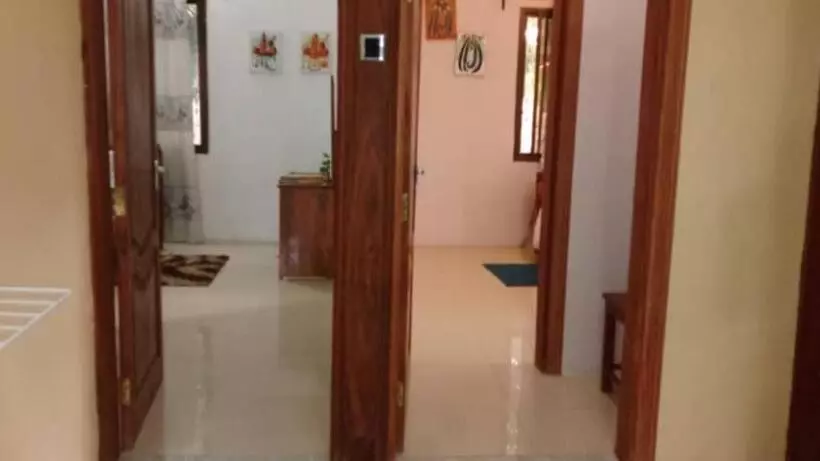پانسیون Veronica House