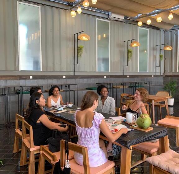 호스텔 Awan Connection Canggu