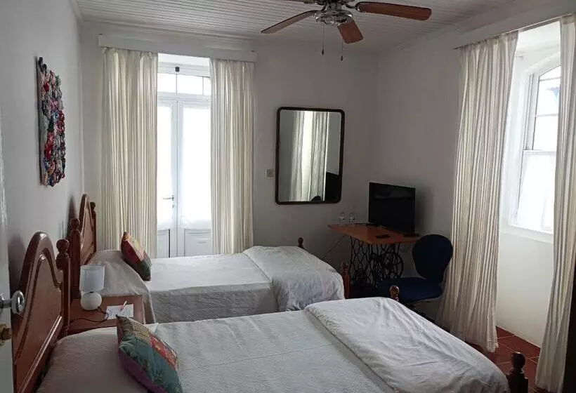 ユースホステル Rosário Guest House