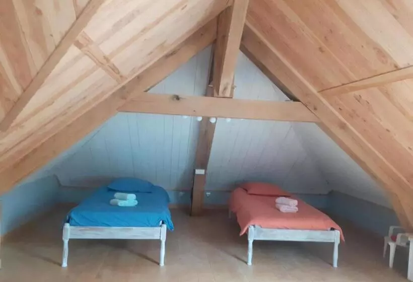 ベッドアンドブレックファースト Au Pans De Bois. Repos Et Détente