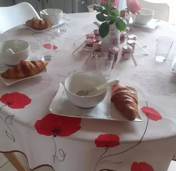 ベッドアンドブレックファースト Au Pans De Bois. Repos Et Détente