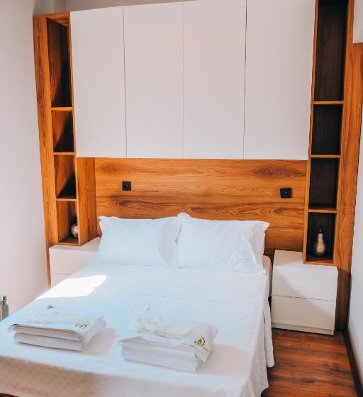 مبيت وإفطار Eksado Resort