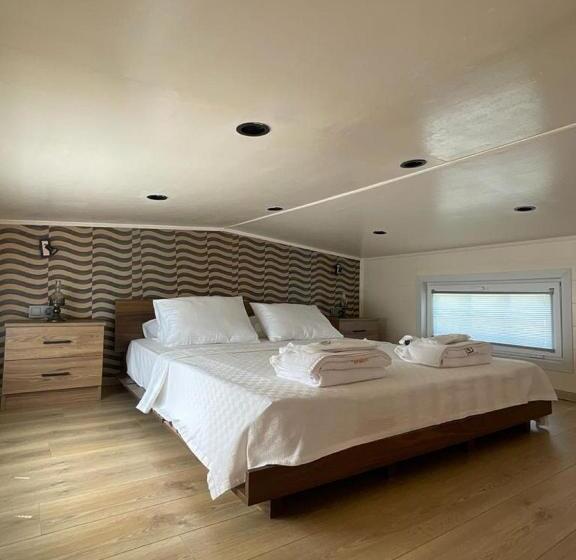 مبيت وإفطار Eksado Resort