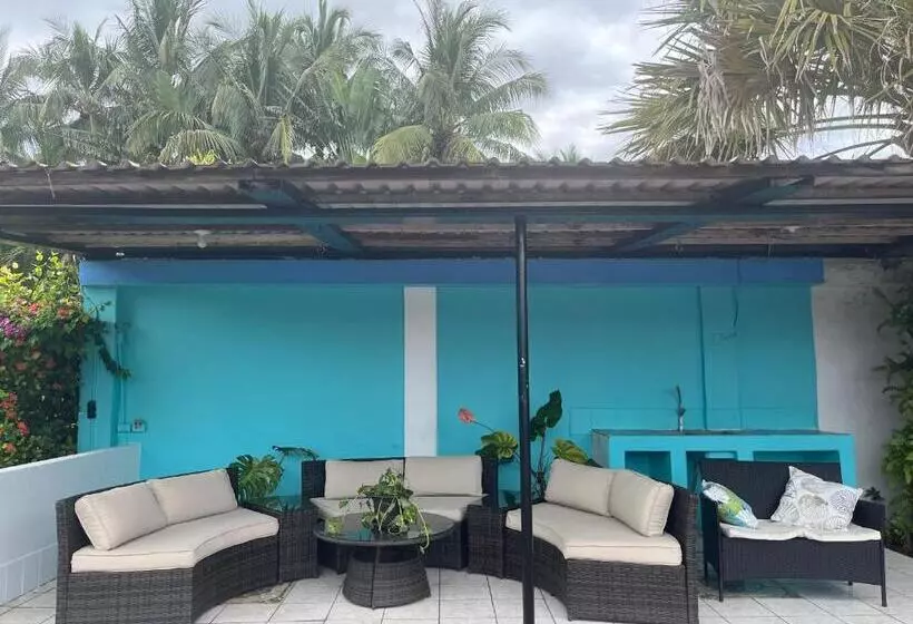 Aamiaismajoitus (B&B) Your Beachfront Bnb Paradise
