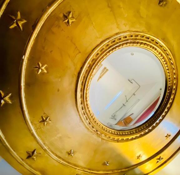 هتل Hôtel Vcb Ciney Centre Ville