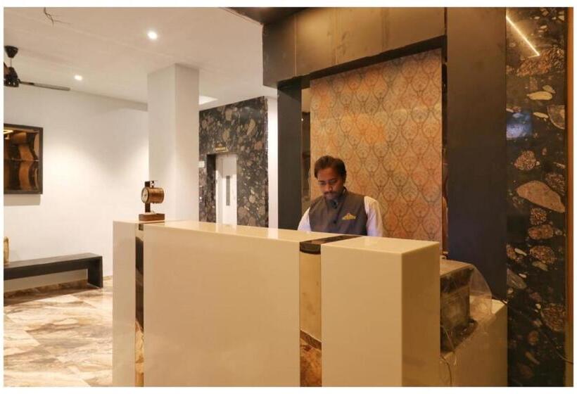 ホテル Jay Palace Inn