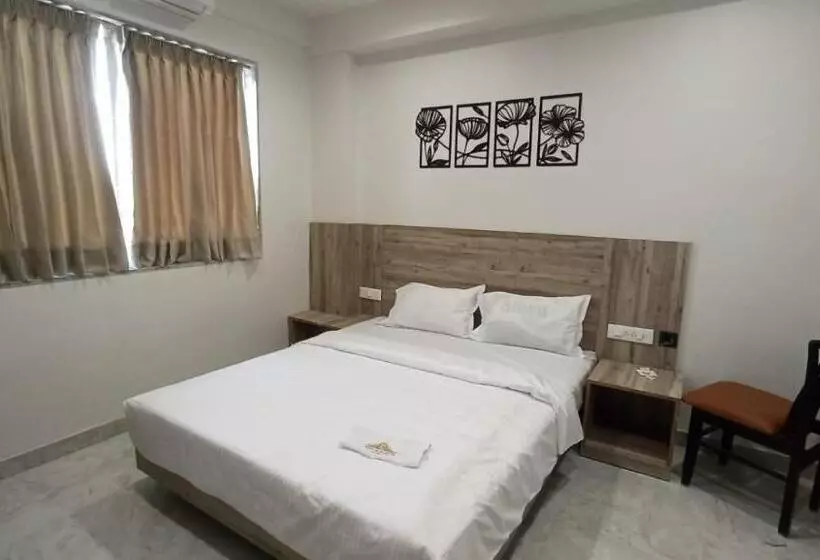 Hotelli Jay Palace Inn
