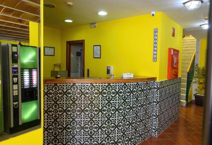 בית מלון כפרי H28 Camas