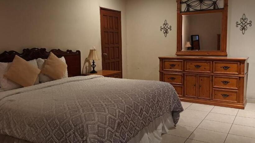 هتل Kartagus Futura