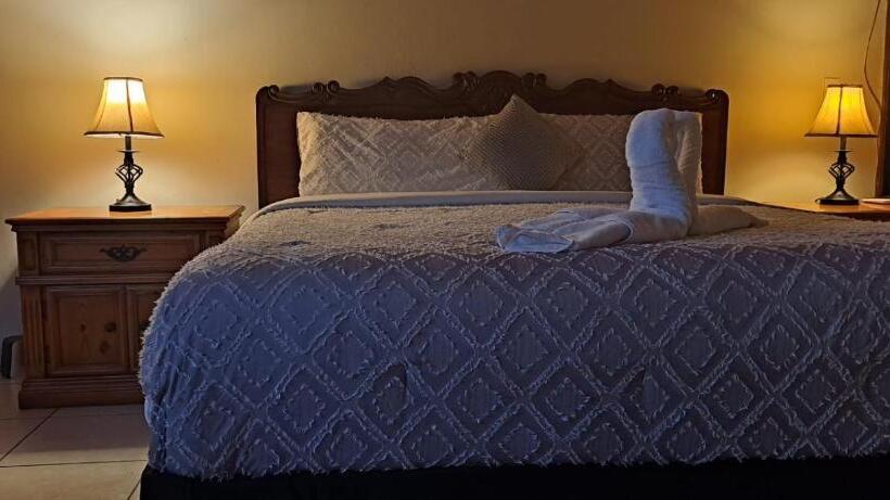 هتل Kartagus Futura