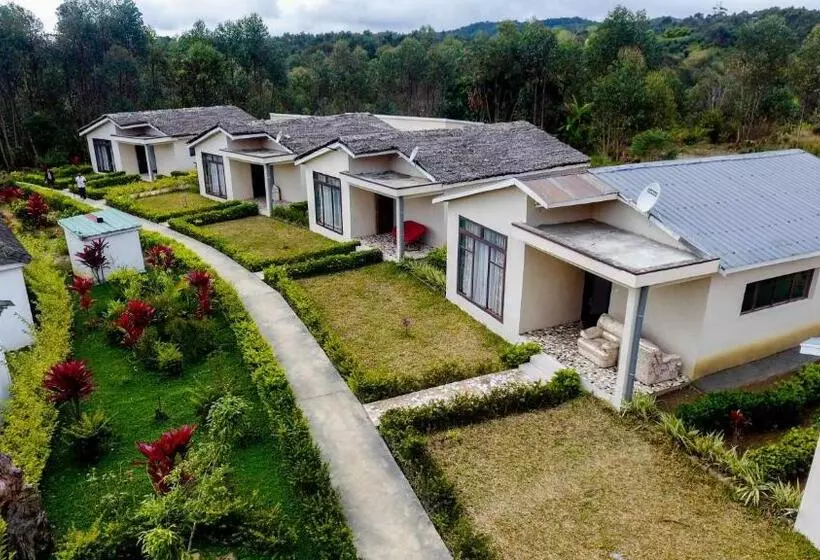 هتل Oka Forest Lodge