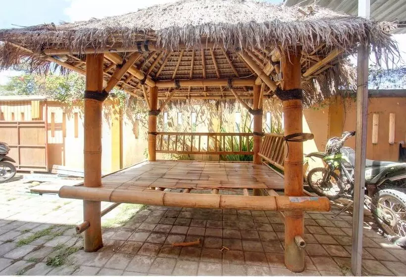 ホテル Penginapan Muslim Waker Syariah