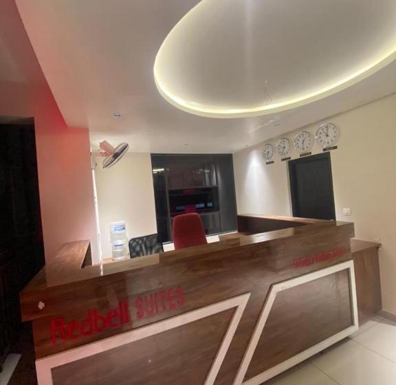 בית מלון כפרי Redbell Suites Kizhisseri