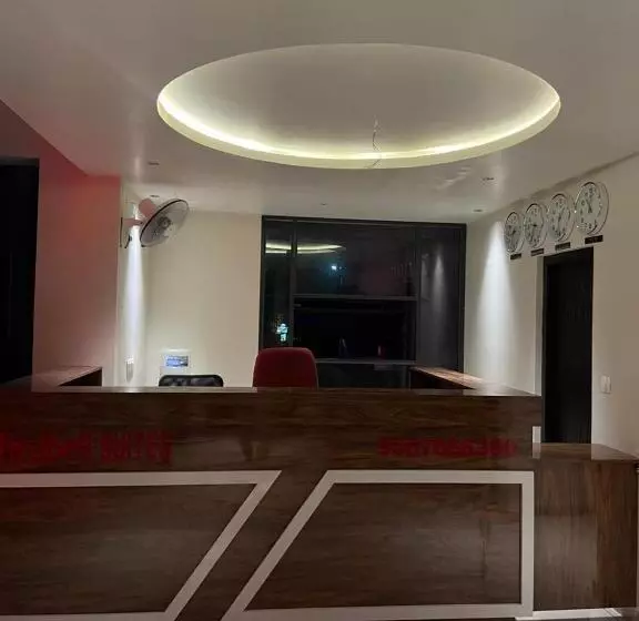هتل Redbell Suites Kizhisseri