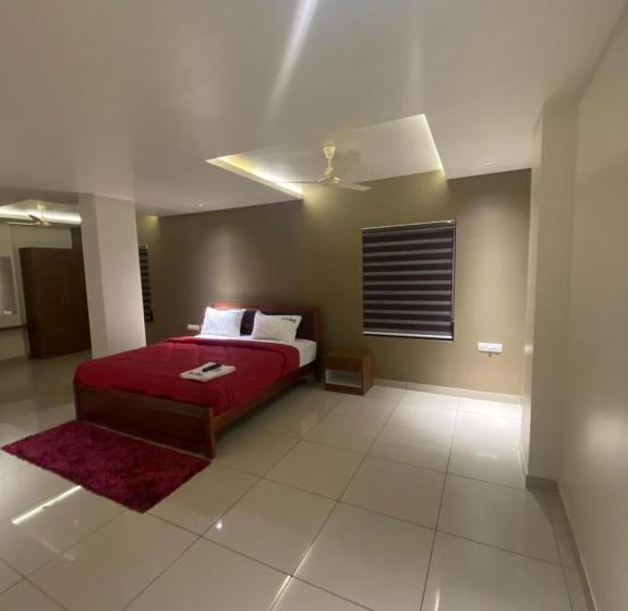 בית מלון כפרי Redbell Suites Kizhisseri