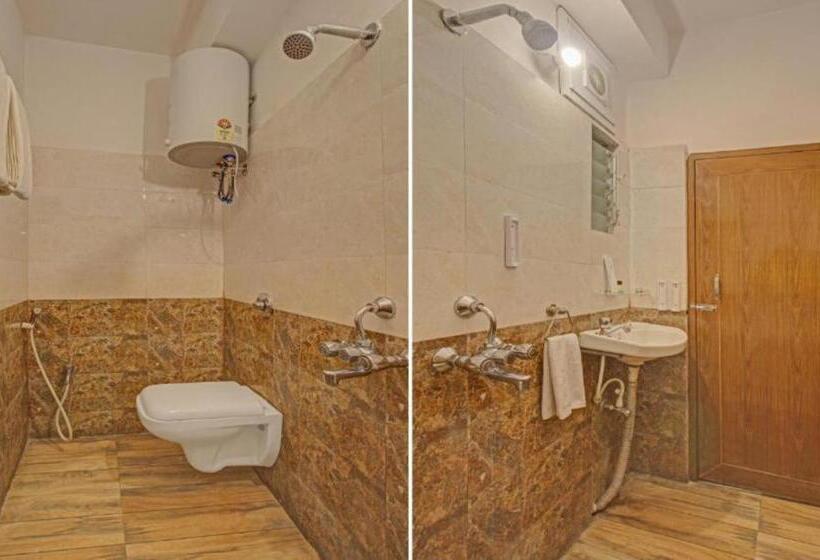 فندق Royal Crowne Near Kolkata Airport