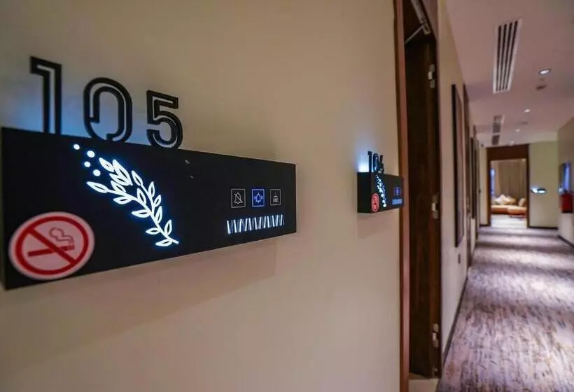 Hotelli Vivian Park El Raeid