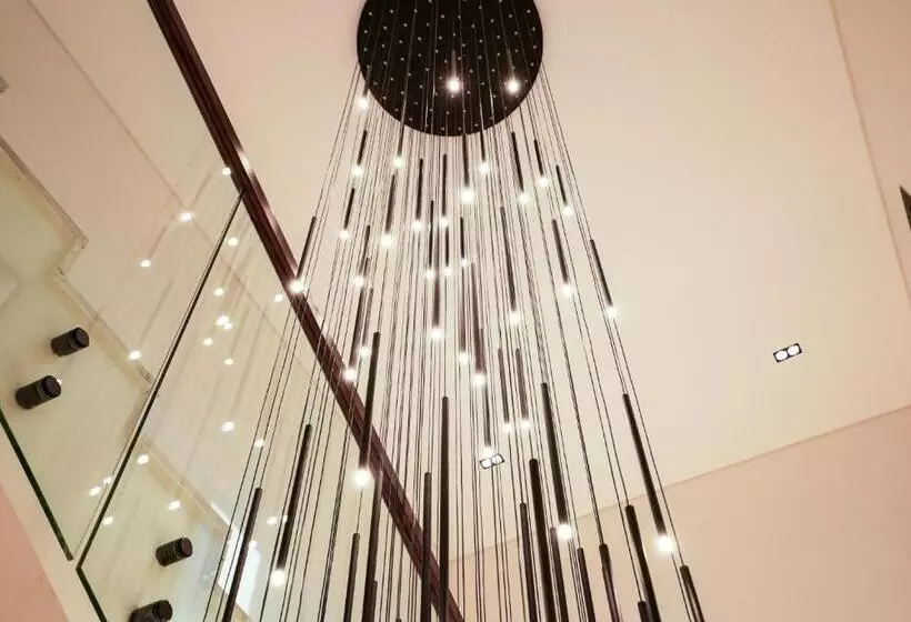 Hotelli Vivian Park El Raeid