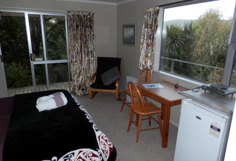 מוטל Papatowai Kereru Cabin