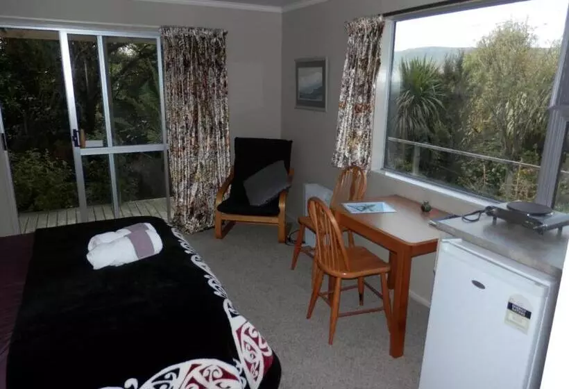 Motelli Papatowai Kereru Cabin