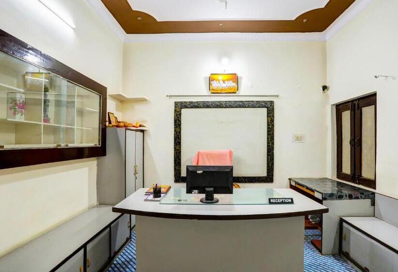 Oyo Bluebird Inn Hotel And Guest House