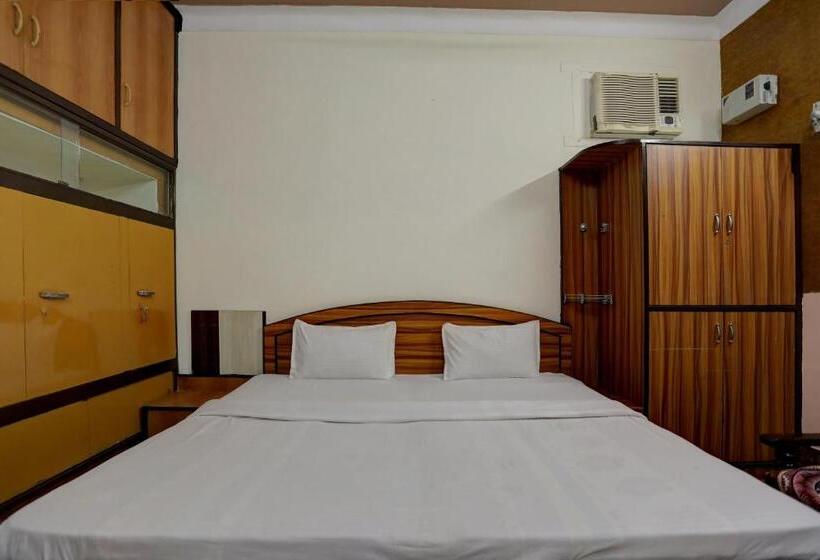 Oyo Bluebird Inn Hotel And Guest House