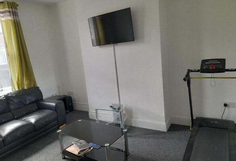 پانسیون Accane