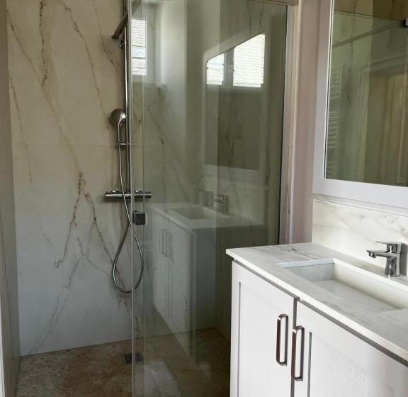 بنسيون La Parenthèse Fléchoise, Chambre Agathe