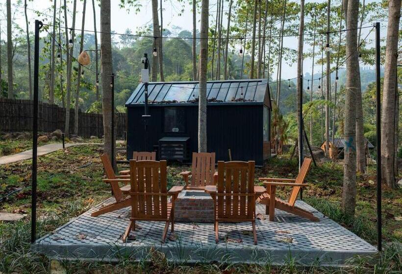 Resort Bobocabin The Tavia, Puncak