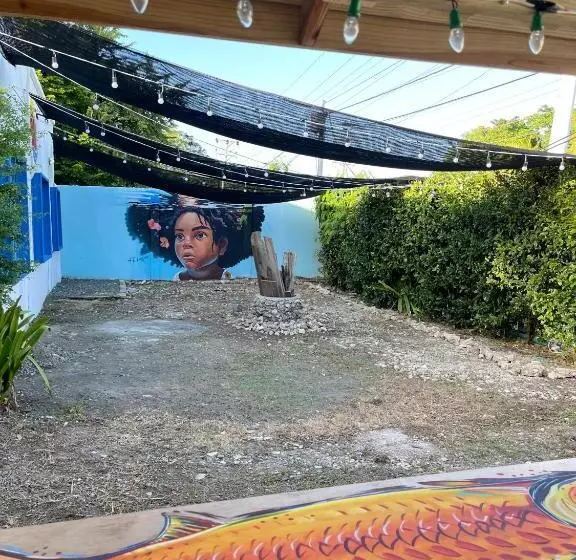 Retkeilymaja Posada Miss Anibel