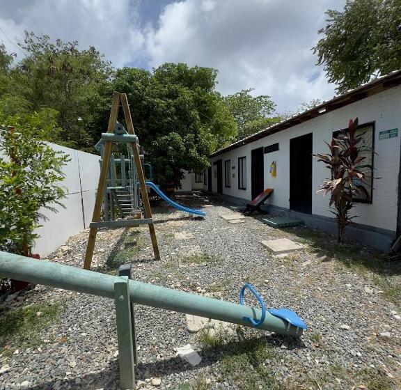 هاستل Posada Miss Anibel