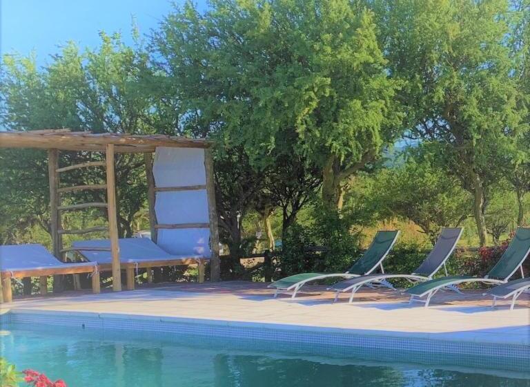 ベッドアンドブレックファースト Cabañas El Moradillo