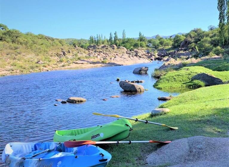 ベッドアンドブレックファースト Cabañas El Moradillo