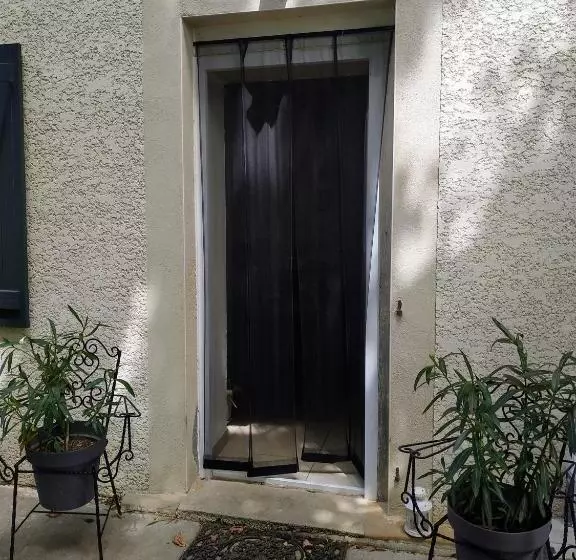 Aamiaismajoitus (B&B) Chambre Bohême