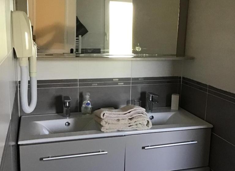 Bed and Breakfast Chambre D Hôtes Maison Des 5 Fleurs