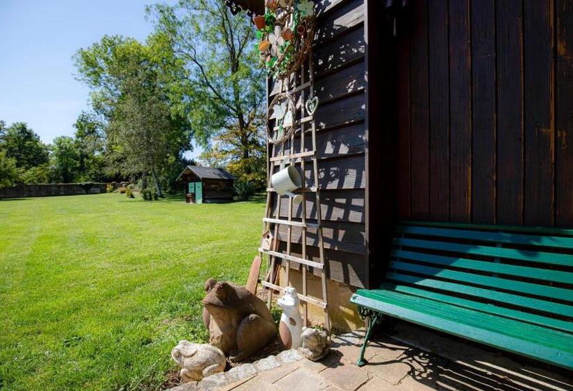 צימר Domaine La Buissonnière