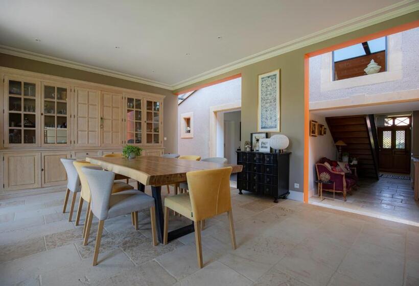 צימר Domaine La Buissonnière