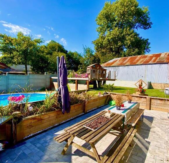 Bed and Breakfast Les 3 E