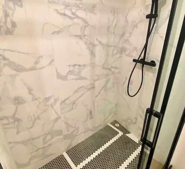 Aamiaismajoitus (B&B) Les 3 E