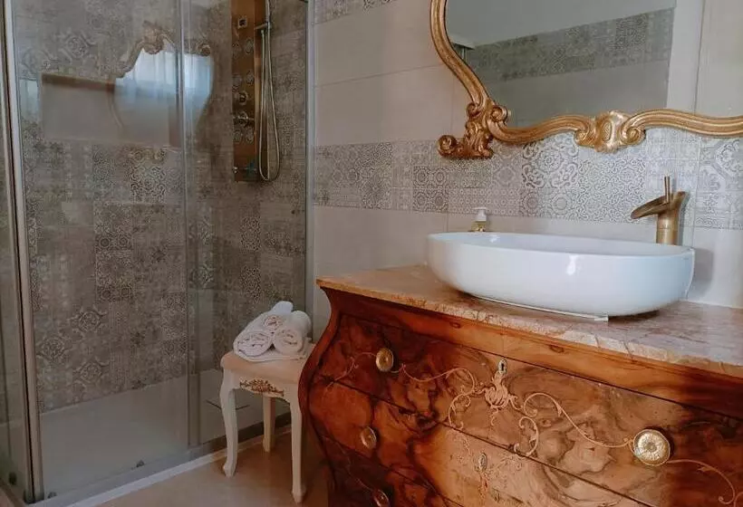 Aamiaismajoitus (B&B) Savoia23   Luxury Superior Suite