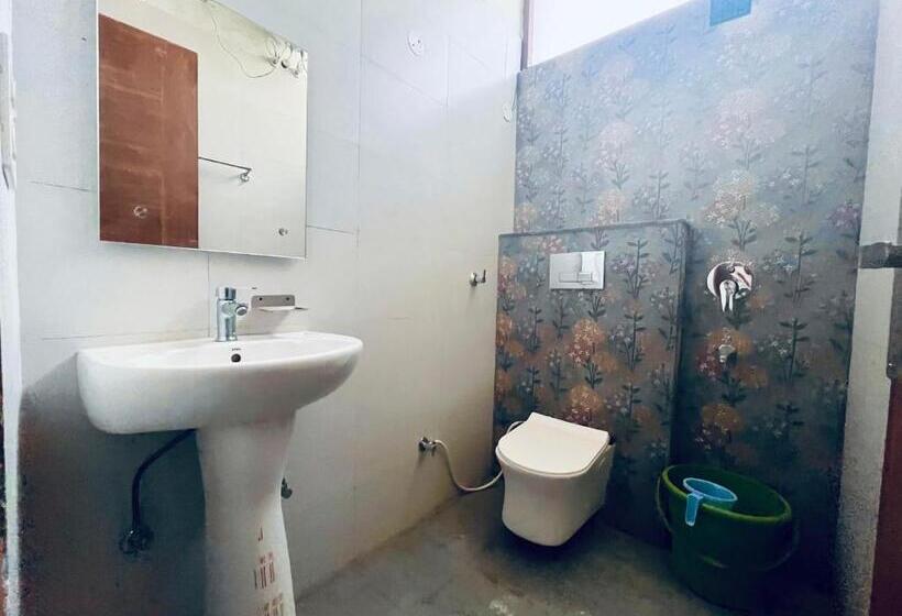 Elena Triple Lodge, Zirakpur   Hotel Of The Year