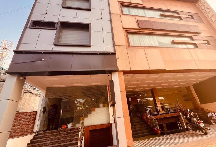 Elena Triple Lodge, Zirakpur   Hotel Of The Year